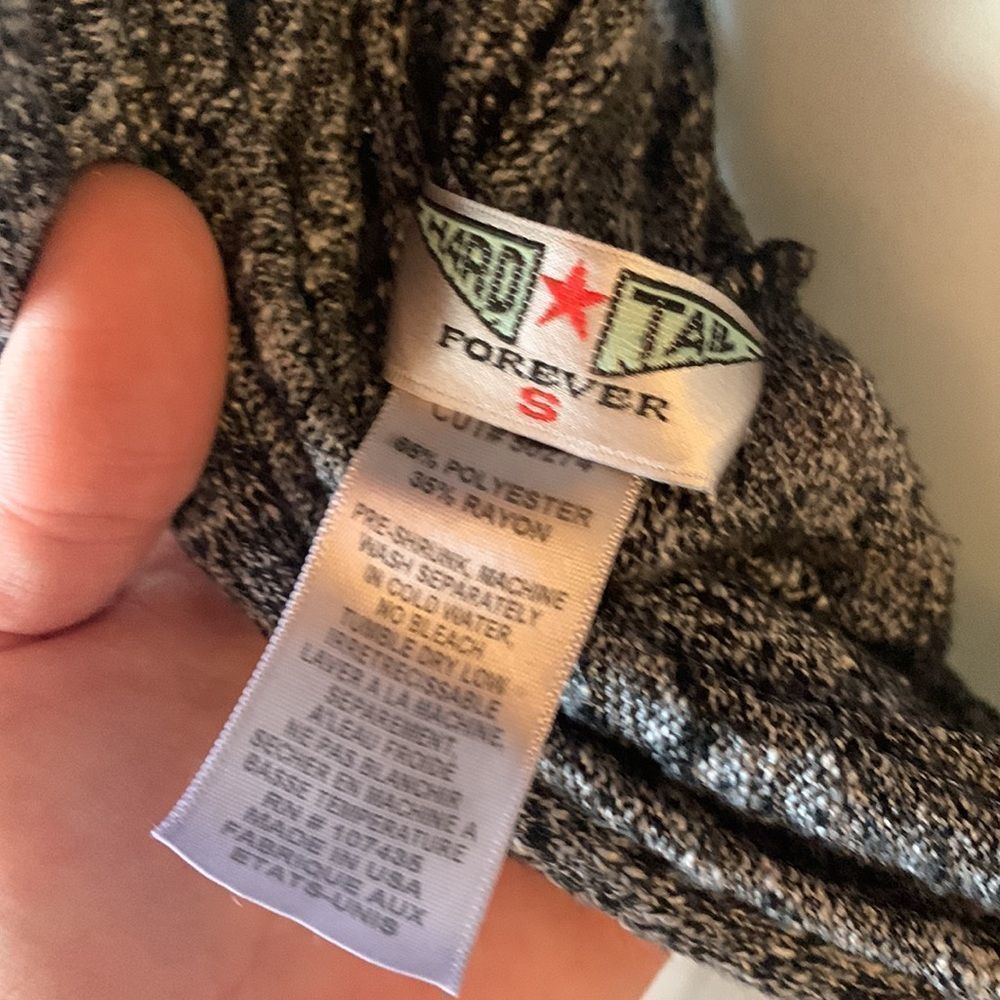 [Hard Tail] Gray/Black Knit Blouse - Size Small - Picture 3 of 3